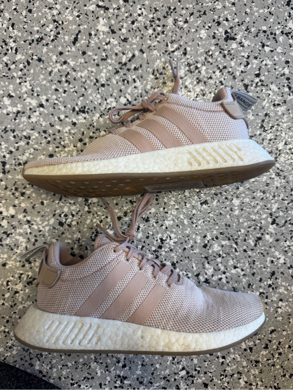 Adidas nude light pink sneakers SHW 675001 women’s US size 8.5